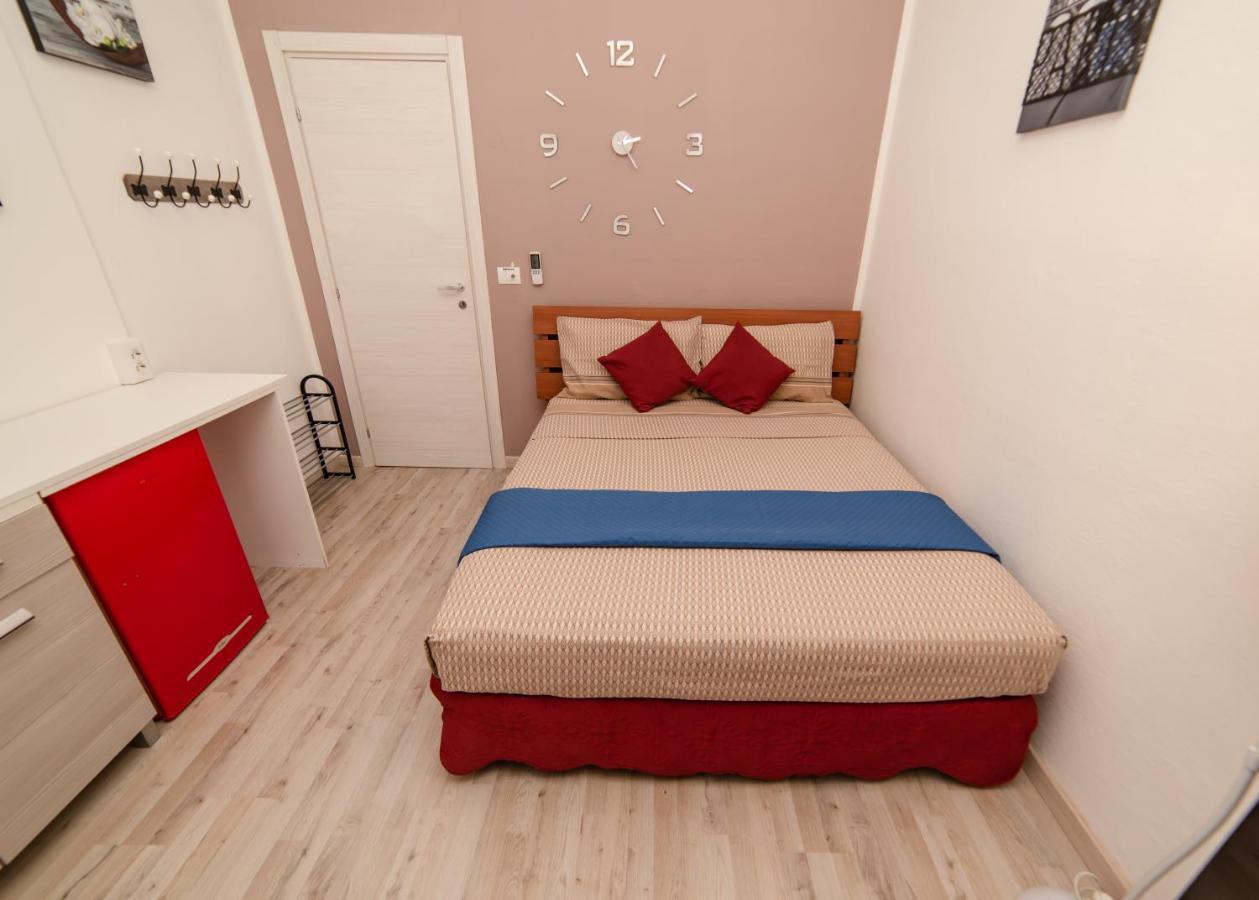 Carramba! Che Room Cagliari Extérieur photo